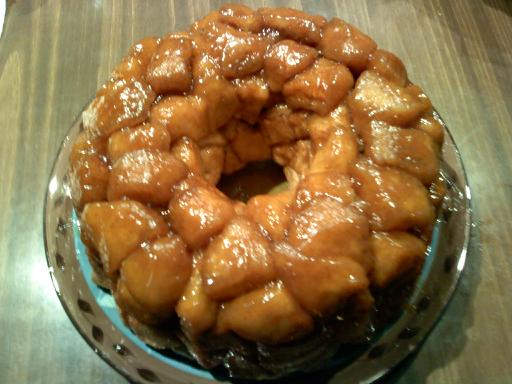 https://stockpilingmoms.com/wp-content/uploads/2011/04/monkeybread1.jpg