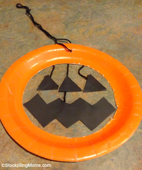 Halloween Craft – Paper Plate Jack-o-Lantern