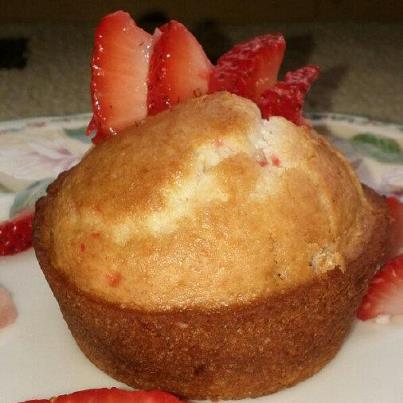 Strawberry Lemonade Muffins