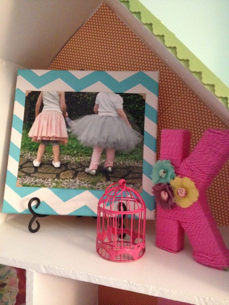 How To Make a Canvas Picture Holder