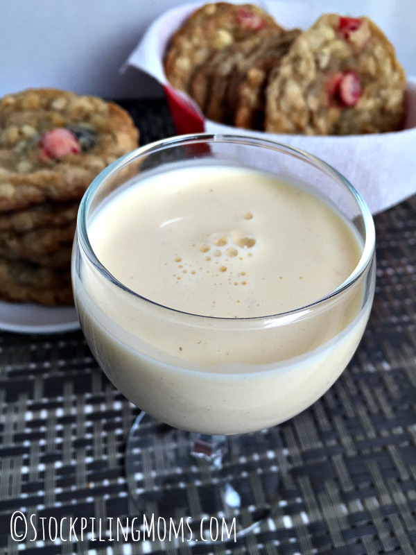 https://www.stockpilingmoms.com/wp-content/uploads/2015/12/Old-Fashioned-Homemade-Egg-Nog2.jpg