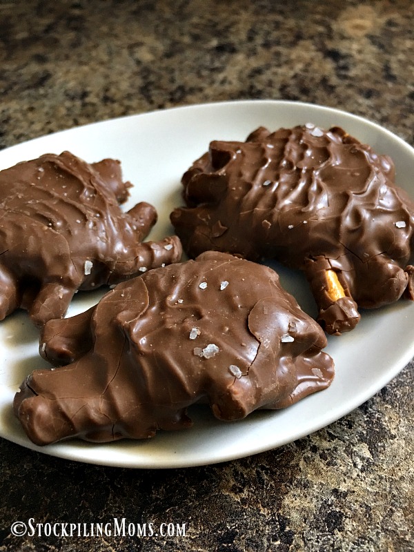 Homemade Chocolate Caramel Turtles