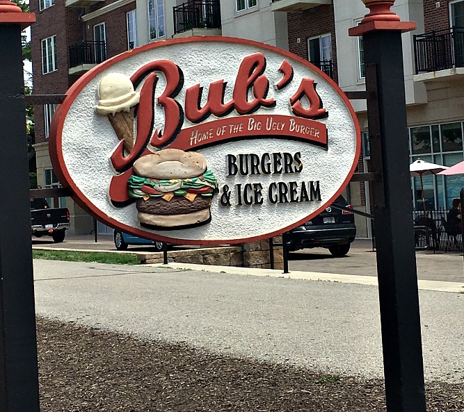 Bub’s Burgers and Ice Cream Dining Review