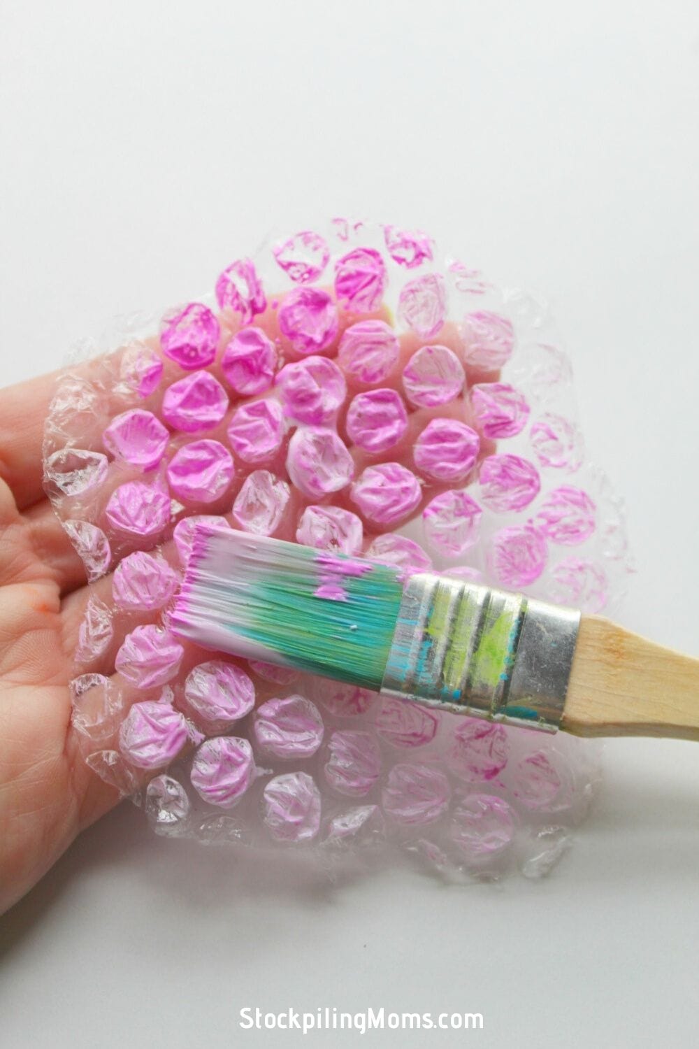 Bubble Wrap Lilac Craft - STOCKPILING MOMS™