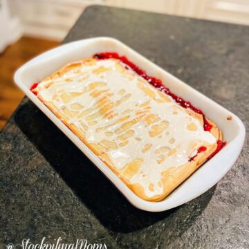 Strawberry Poptart Cobbler