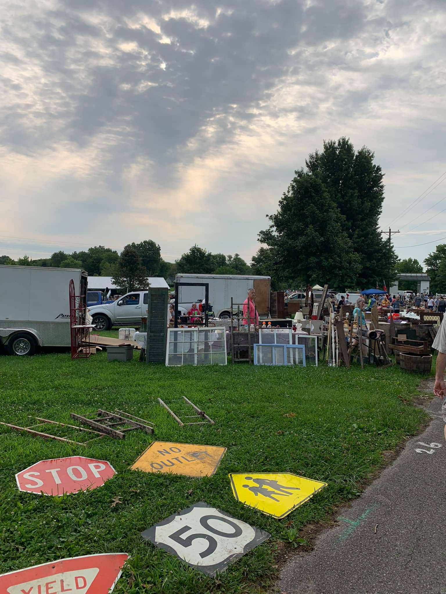 Tips for visiting the Burlington Antique Show STOCKPILING MOMS™