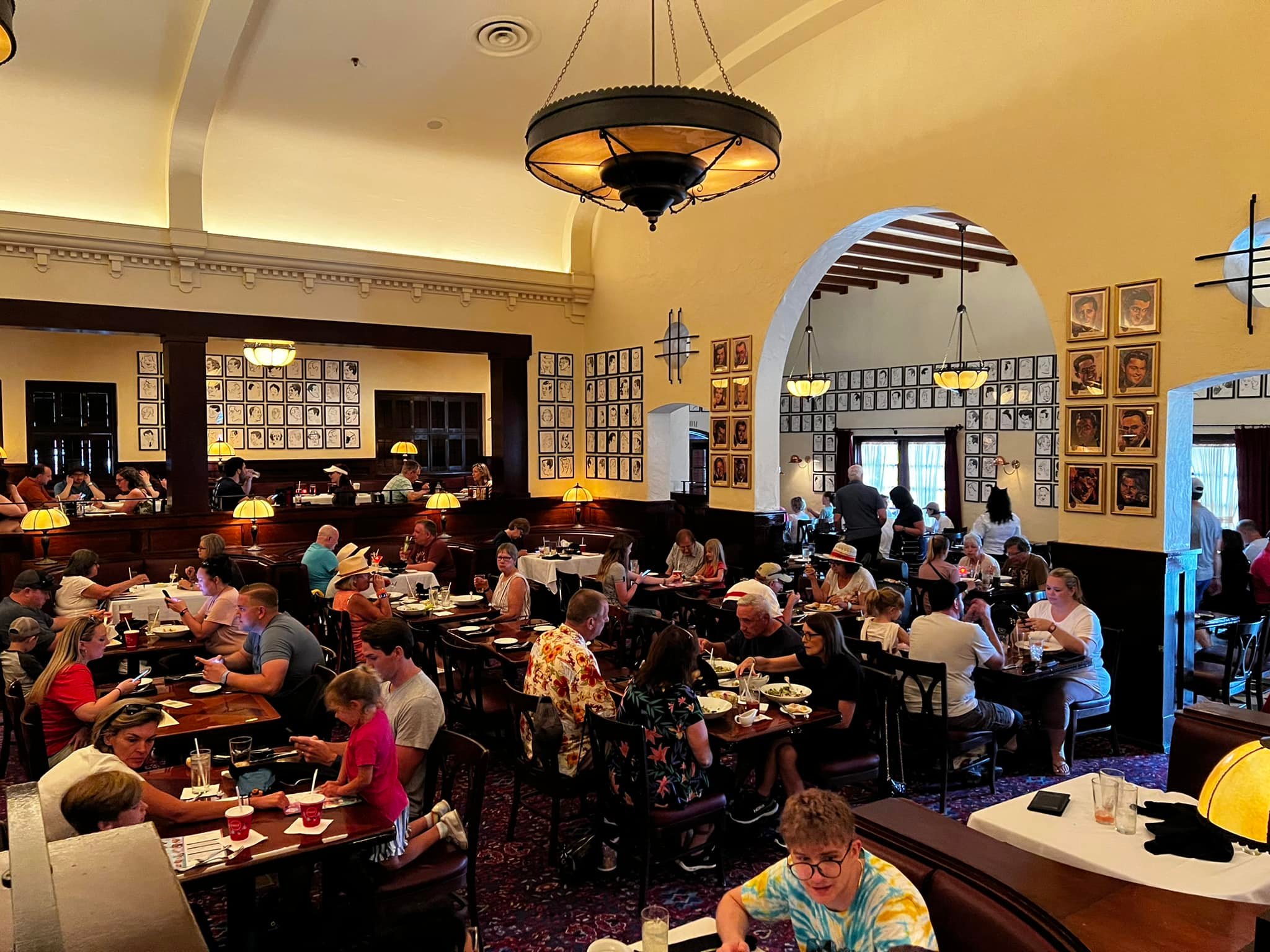 The Hollywood Brown Derby Review